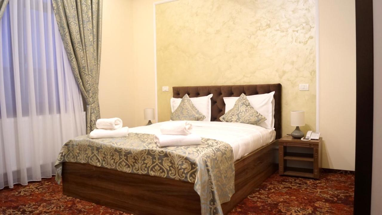 Pensiunea Romeo Resort Focşani Extérieur photo